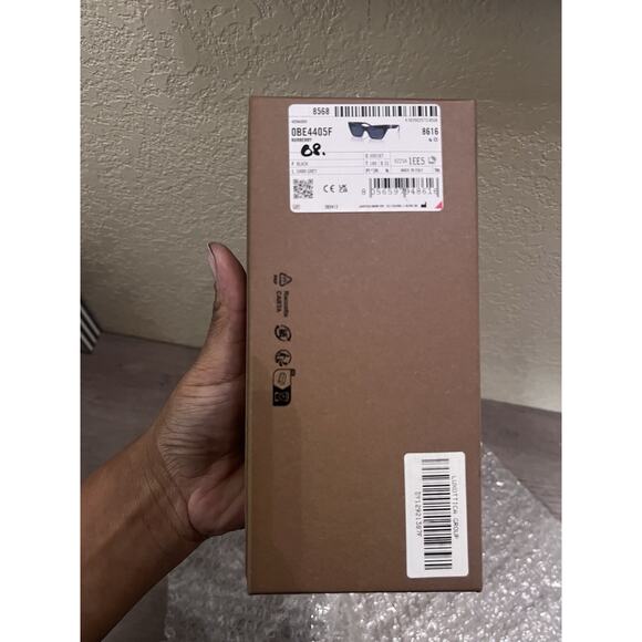 NWT Burberry Cat Eye Sunglasses – Full Set – Leather Tan Case – Logo Arms - Picture 4 of 6